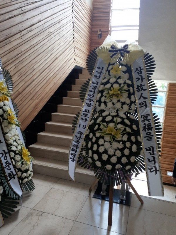 업로드 이미지