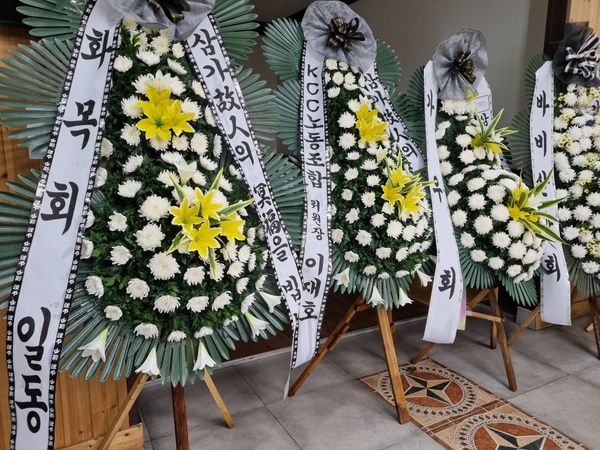 업로드 이미지