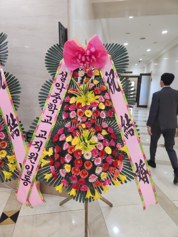업로드 이미지