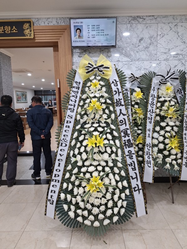 업로드 이미지